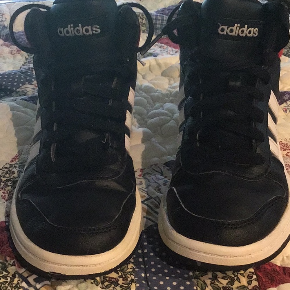 Adiddas mid Court